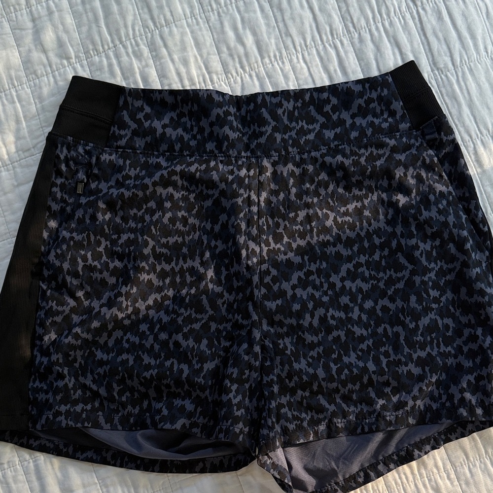 Athleta Midnight Patterned Athletic Shorts